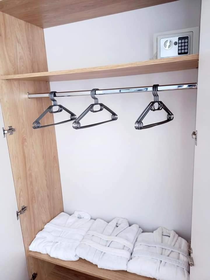 Studio Apartmani “Jarnecic” クルク 部屋 写真
